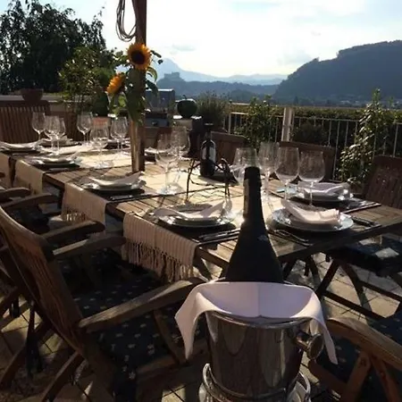 Βίλα Beautiful With View Over And Pool Σάλτσμπουργκ