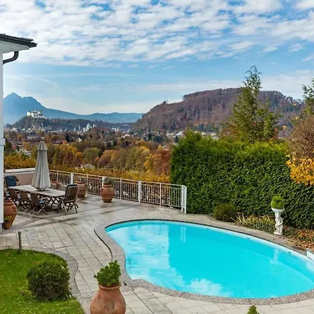 Βίλα Beautiful With View Over And Pool Σάλτσμπουργκ